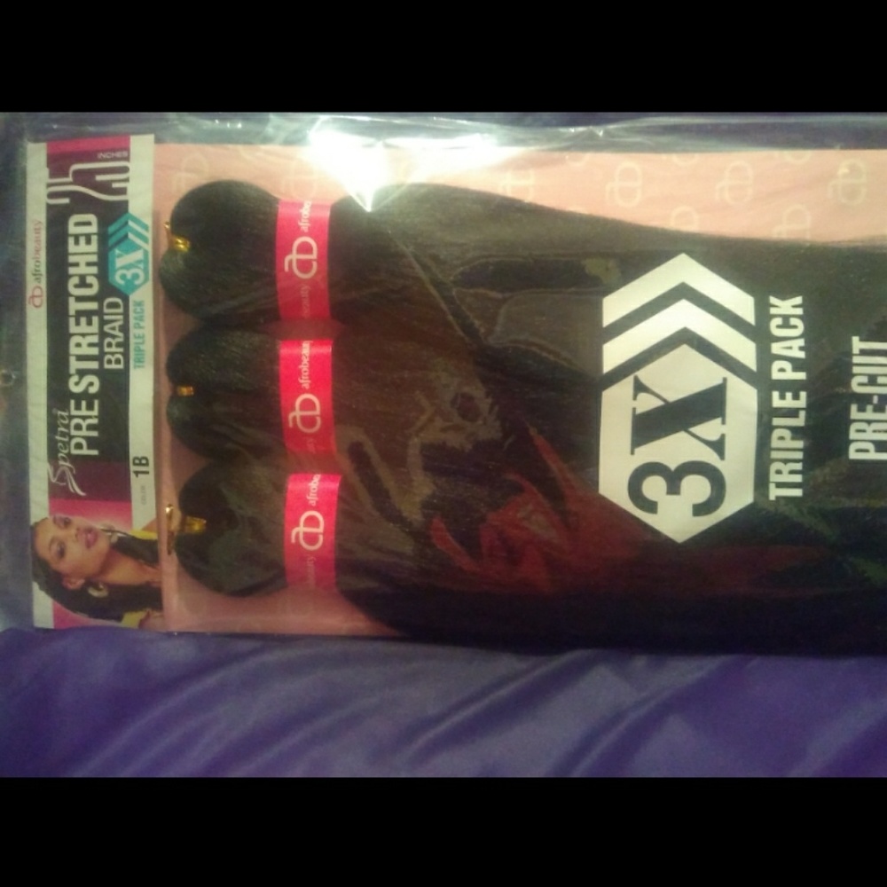 25 inch prestretched braid hair, triple pk. .
